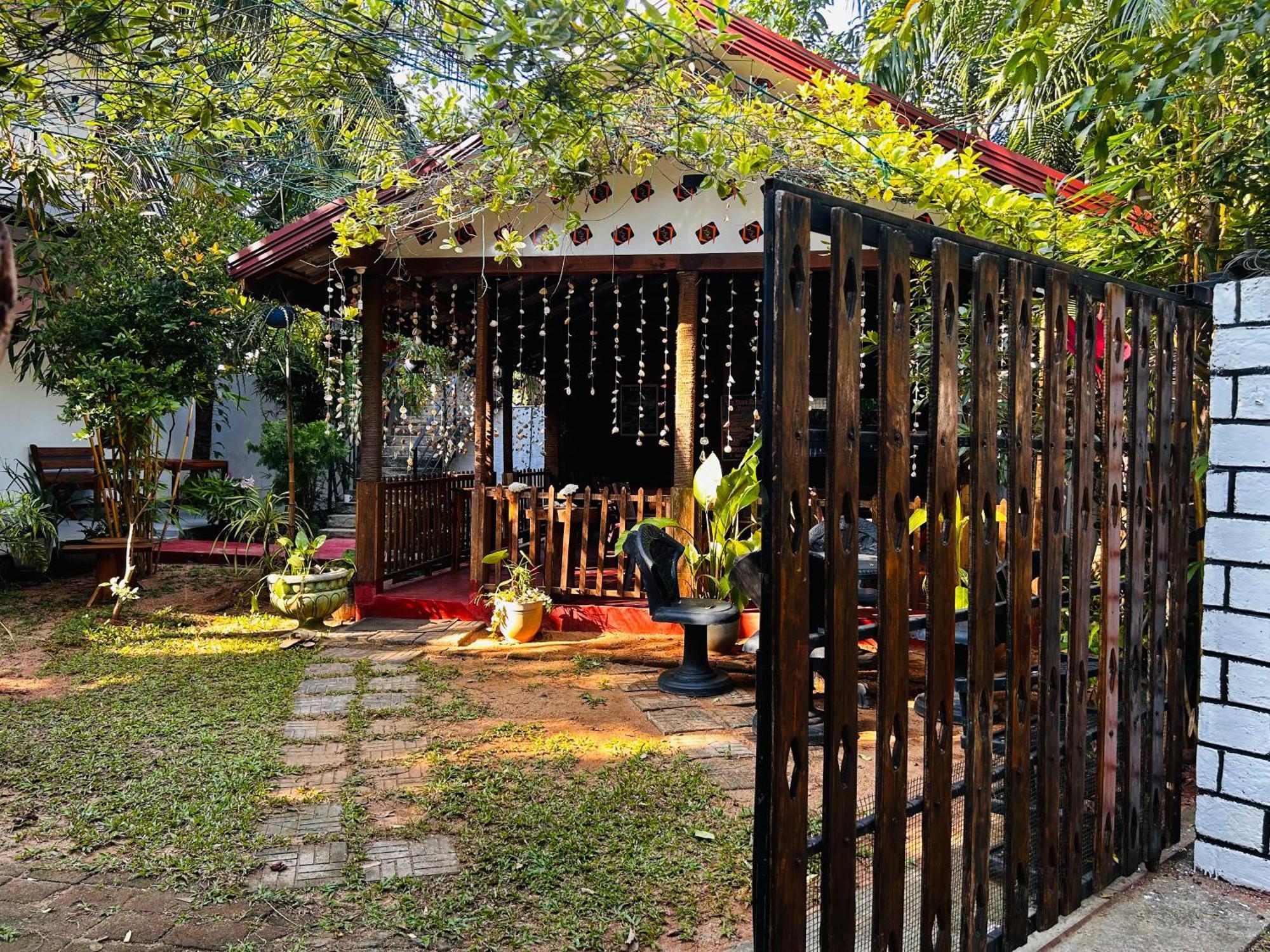 Pearl Bungalow Trincomalee Kültér fotó