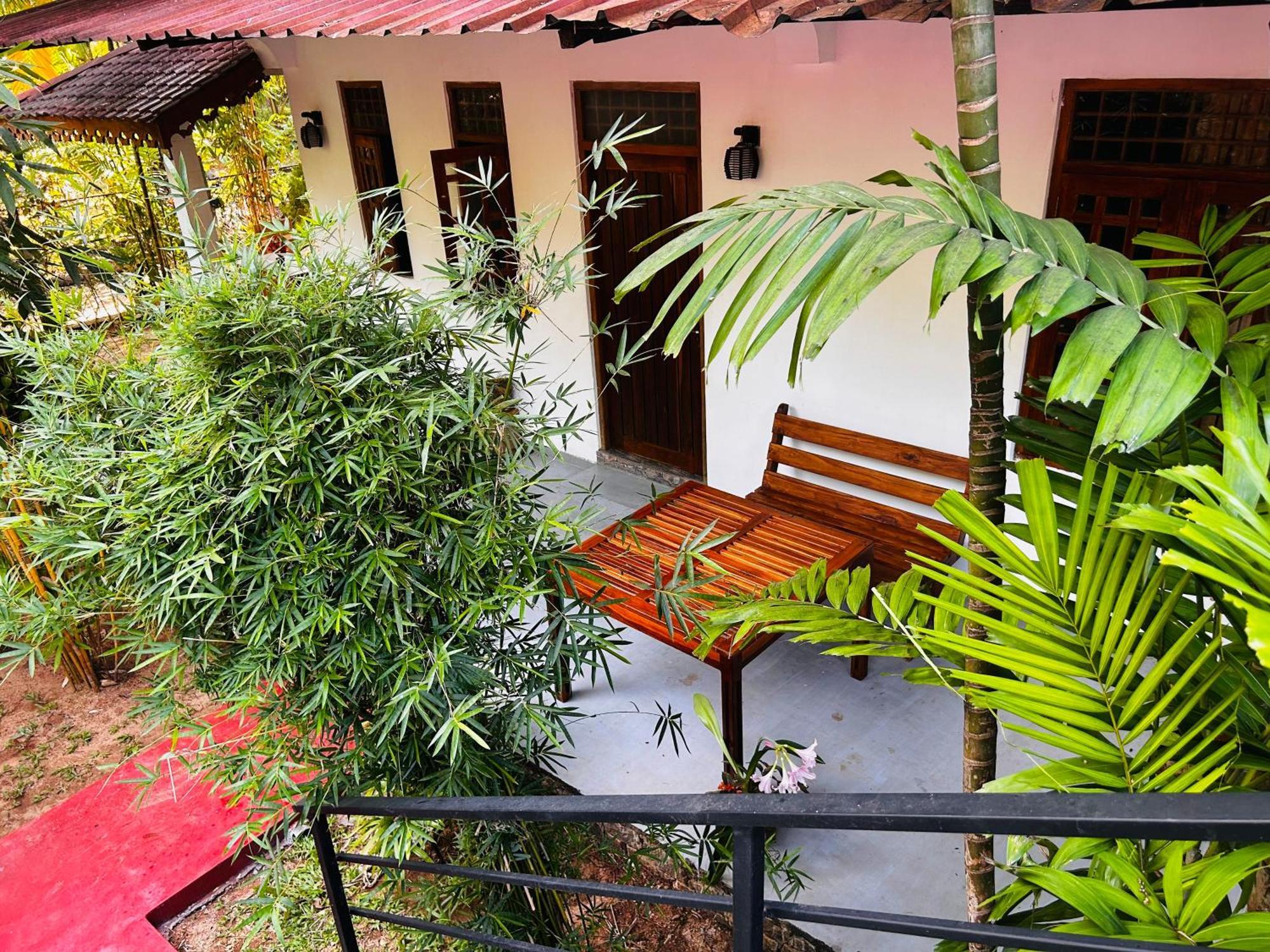 Pearl Bungalow Trincomalee Kültér fotó